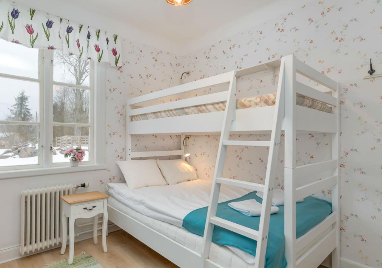 Malmgardens Vandrarhem B&B Strängnäs 외부 사진